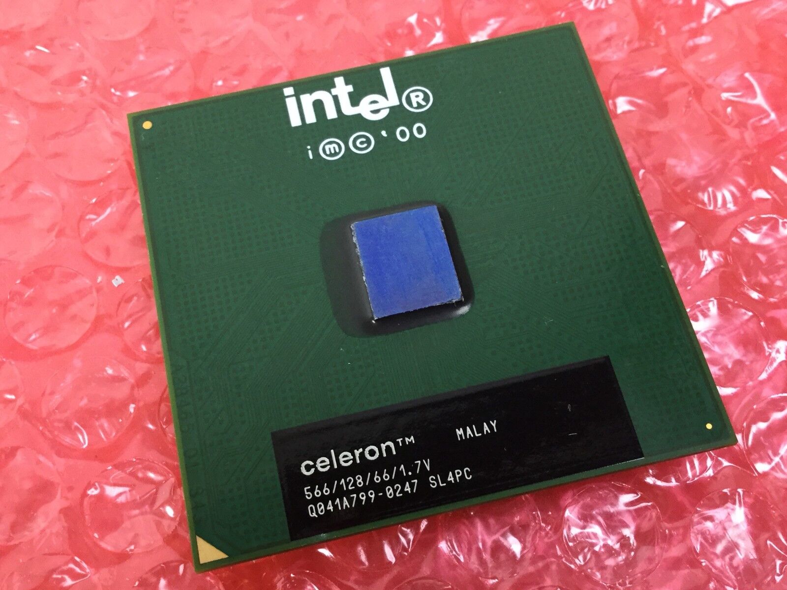 INTEL SL4PC Celeron 566/128/66/1.7V CPU