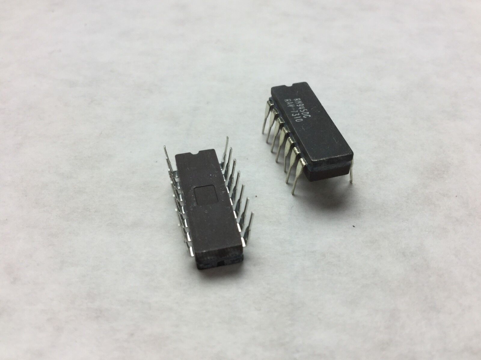 RM945DC Integrated Circuit Lot of 25
