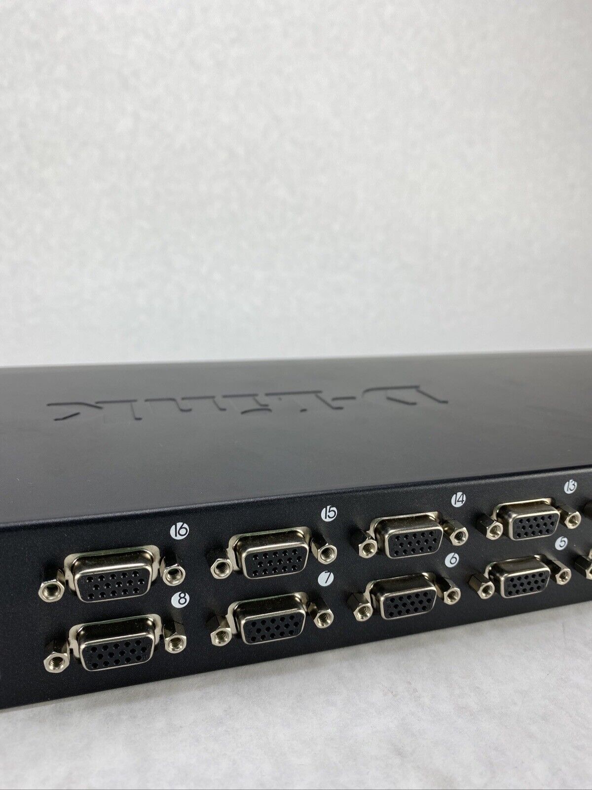 D-Link KVM-450 16 Port KVM Switch PS/2 Stackable NOS