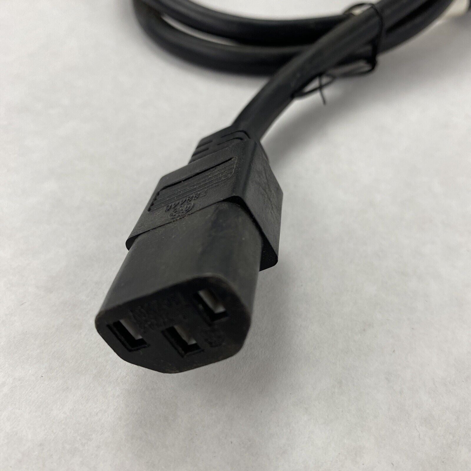 Sun IEC320-Sheet E to IEC320-C13 Rev.50 1m Black Cable 180-2082-01 Extension