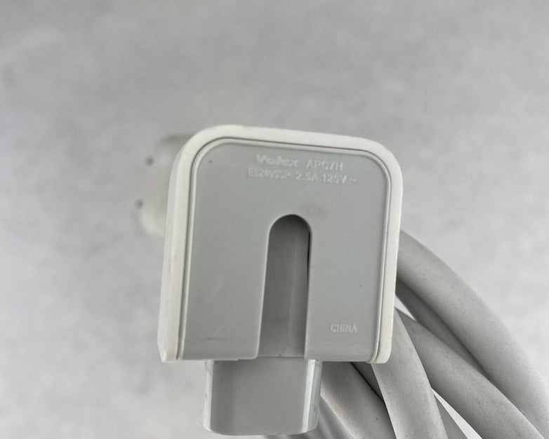 Apple Macbook Charger Volex APC7H Power Cord Charging Extender Cable White