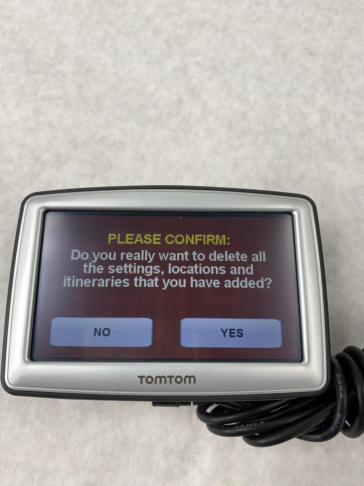 TomTom XL 330S GPS Navigator 4.3" LCD Touchscreen + Auto Power Adapter bundle