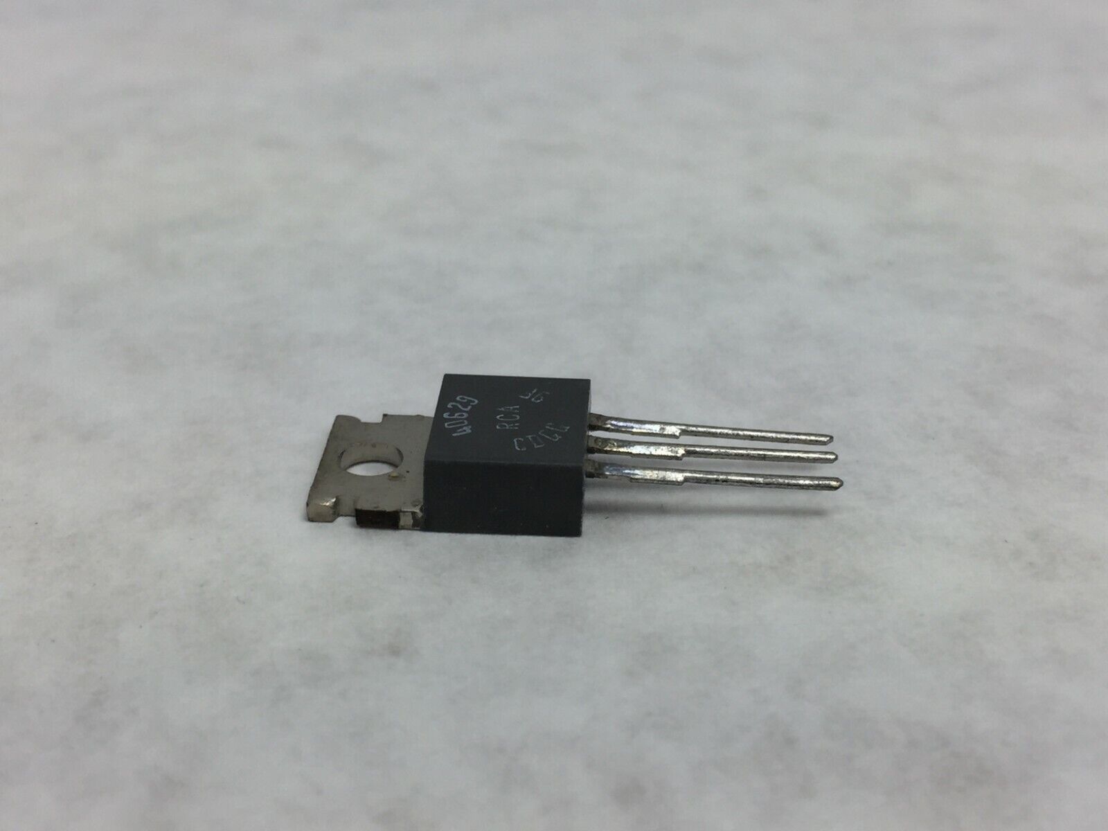 RCA 40629 Integrated Circuit   Lot of 7    NOS