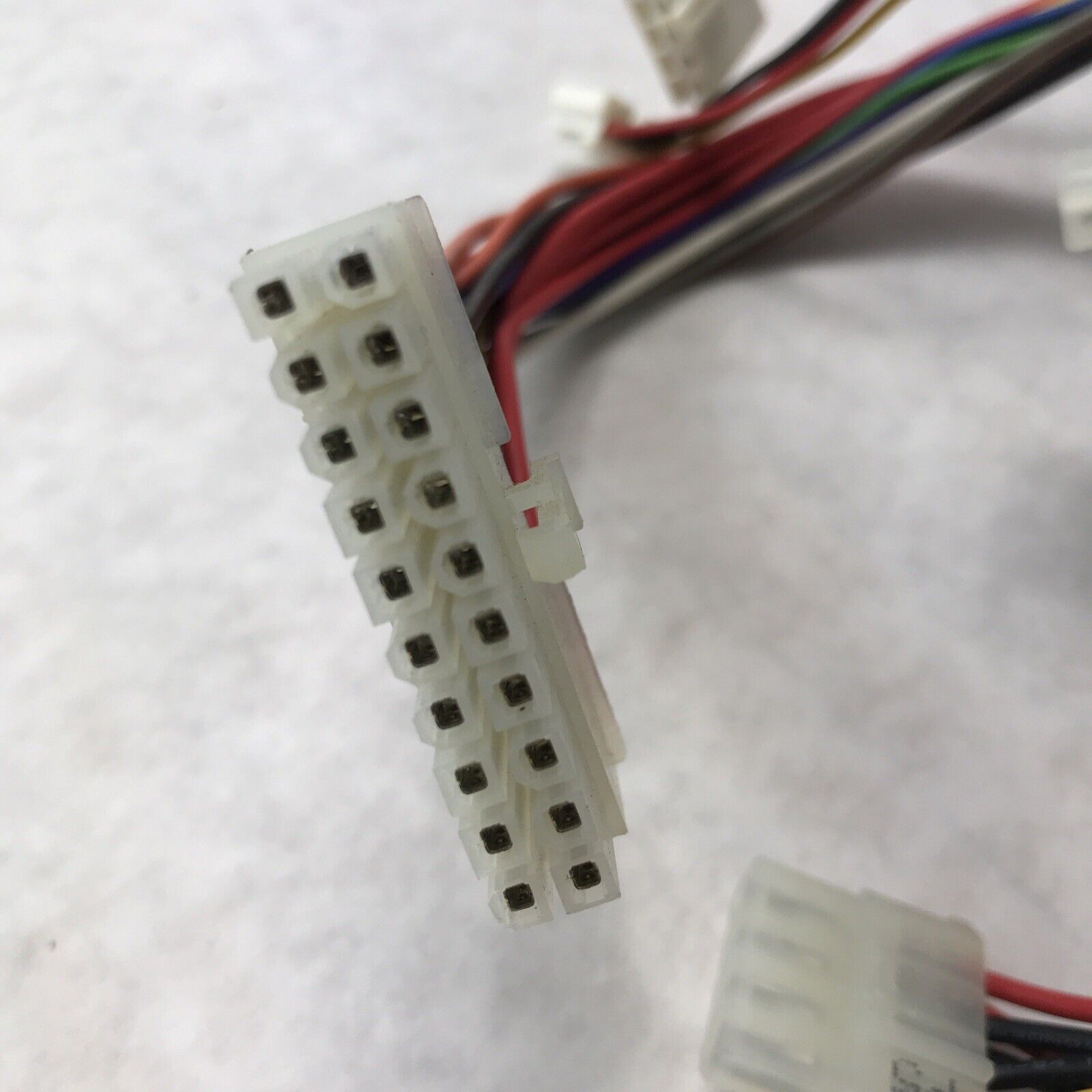 Hipro HP-P251GF3 Power Supply PSU 240V 3A 60Hz 20-Pin