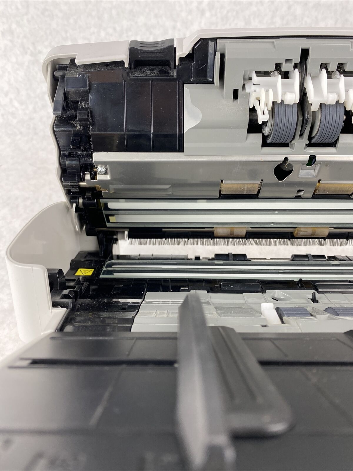 Fujitsu PA03540–B055 fi-6130 Color Document/Image Scanner NO POWER SUPPLY
