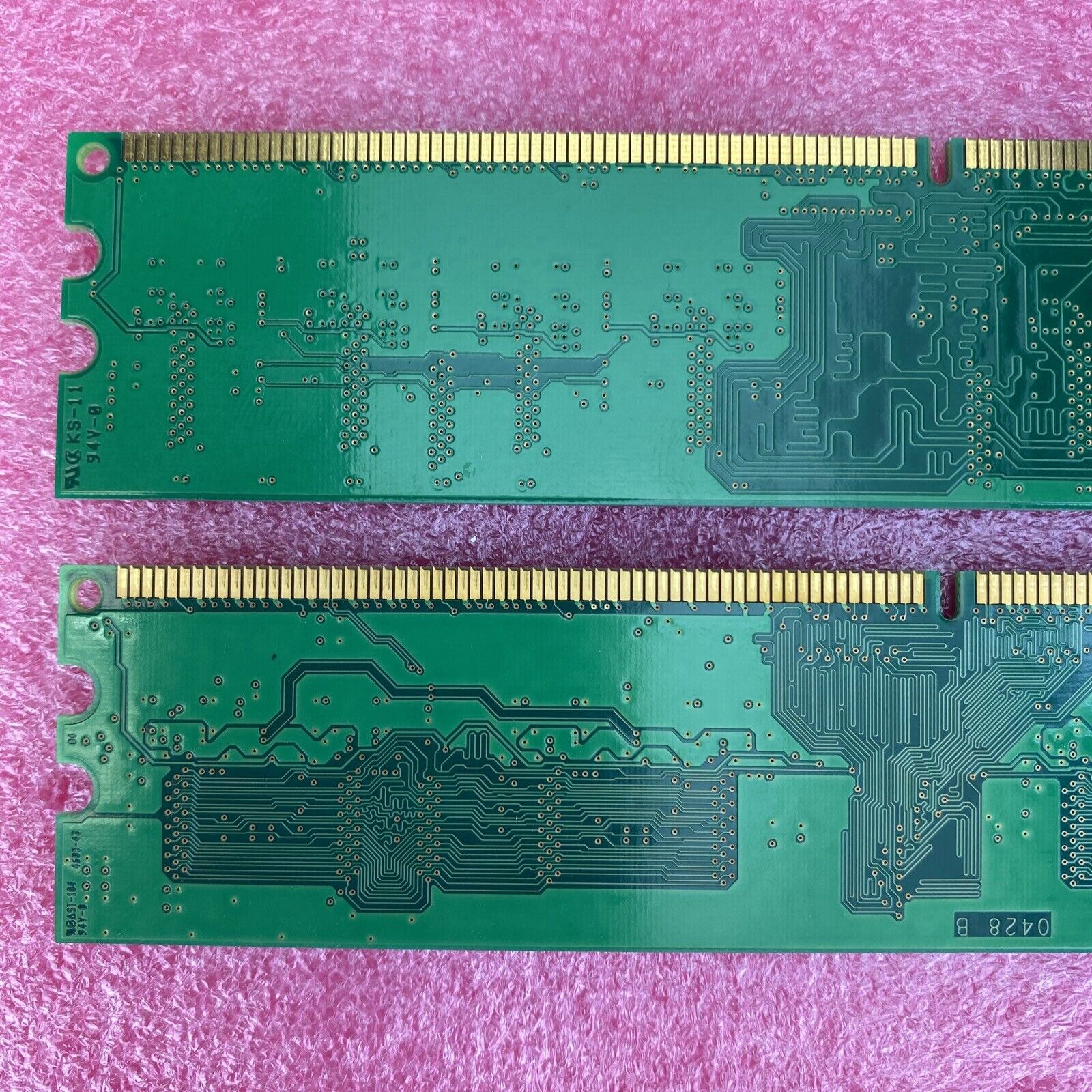 2x 512MB Micron MT8HTF6464AY-40EB3 PC2-4200U DDR2 533MHz CL4 1RX8 HP 355951-888