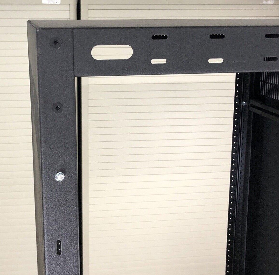 Middle Atlantic DWR Series Sectional Wall Server Rack Model A40-28CS
