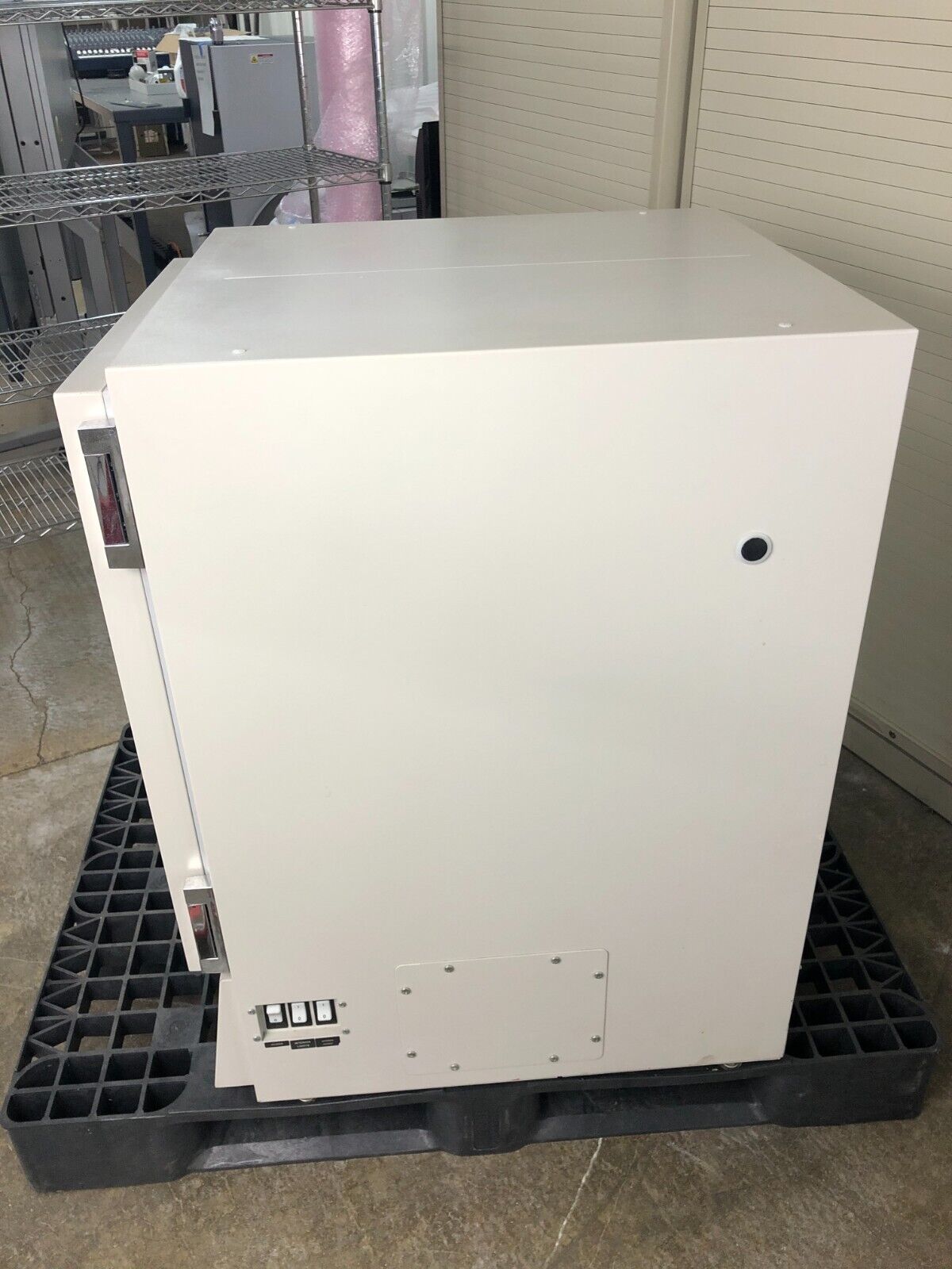 Innova 4230 Refrigerated Incubator Shaker - Needs Power Switch Replaced