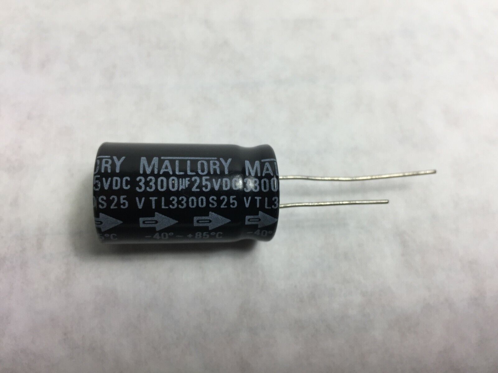 (23) Mallory 3300uF 25VDC Capacitor  Lot of 23  NOS