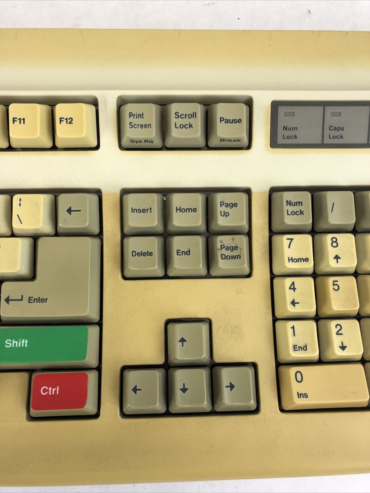 Vintage Mitsumi Electric CO Keyboard KPQ-E99YC 5 Pin
