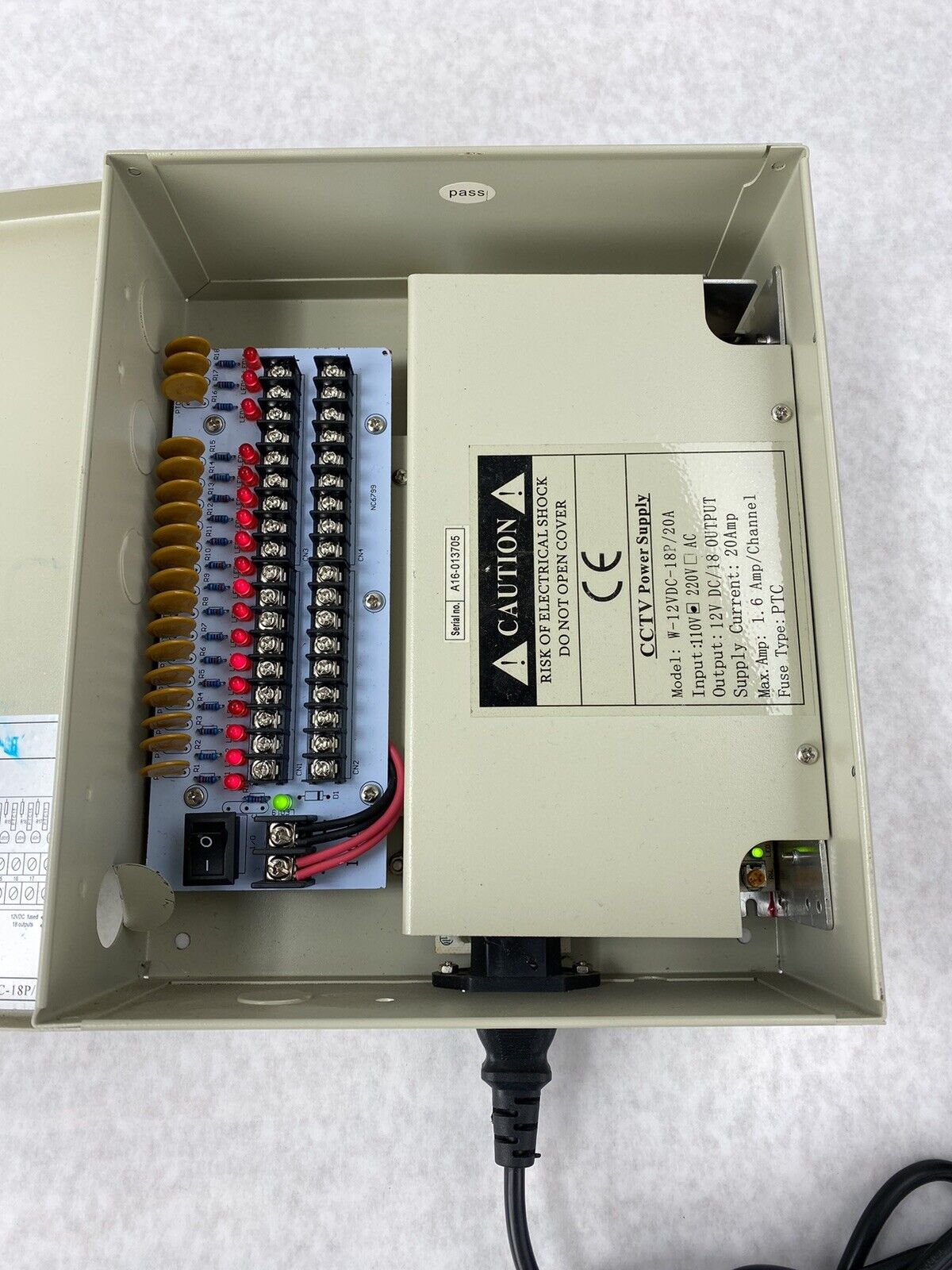 Generic PDB-9CH10A 12VDC 10A Amps CCTV Power Supply