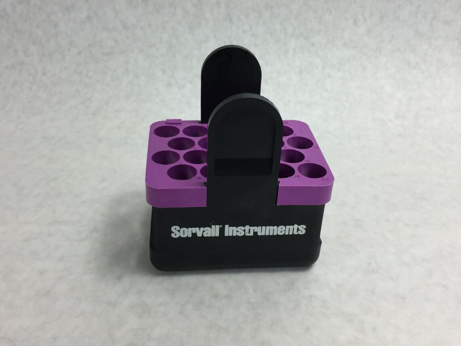 Sorvall Instruments 00833 Bucket Insert  Max Allowable Mass 750g