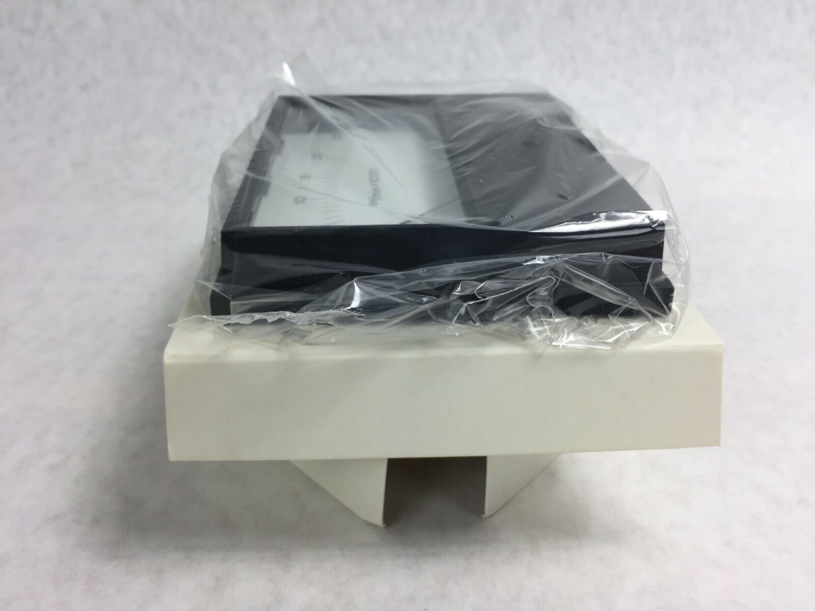 Beede 478046006 FS 25 VAC 25,000 RPM Gauge for RC5 and RC5 B   NIB