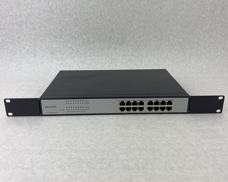 Belkin F5D5141-16 Mountable 16 Port Gigabit Switch w/ Power Cord - Tested