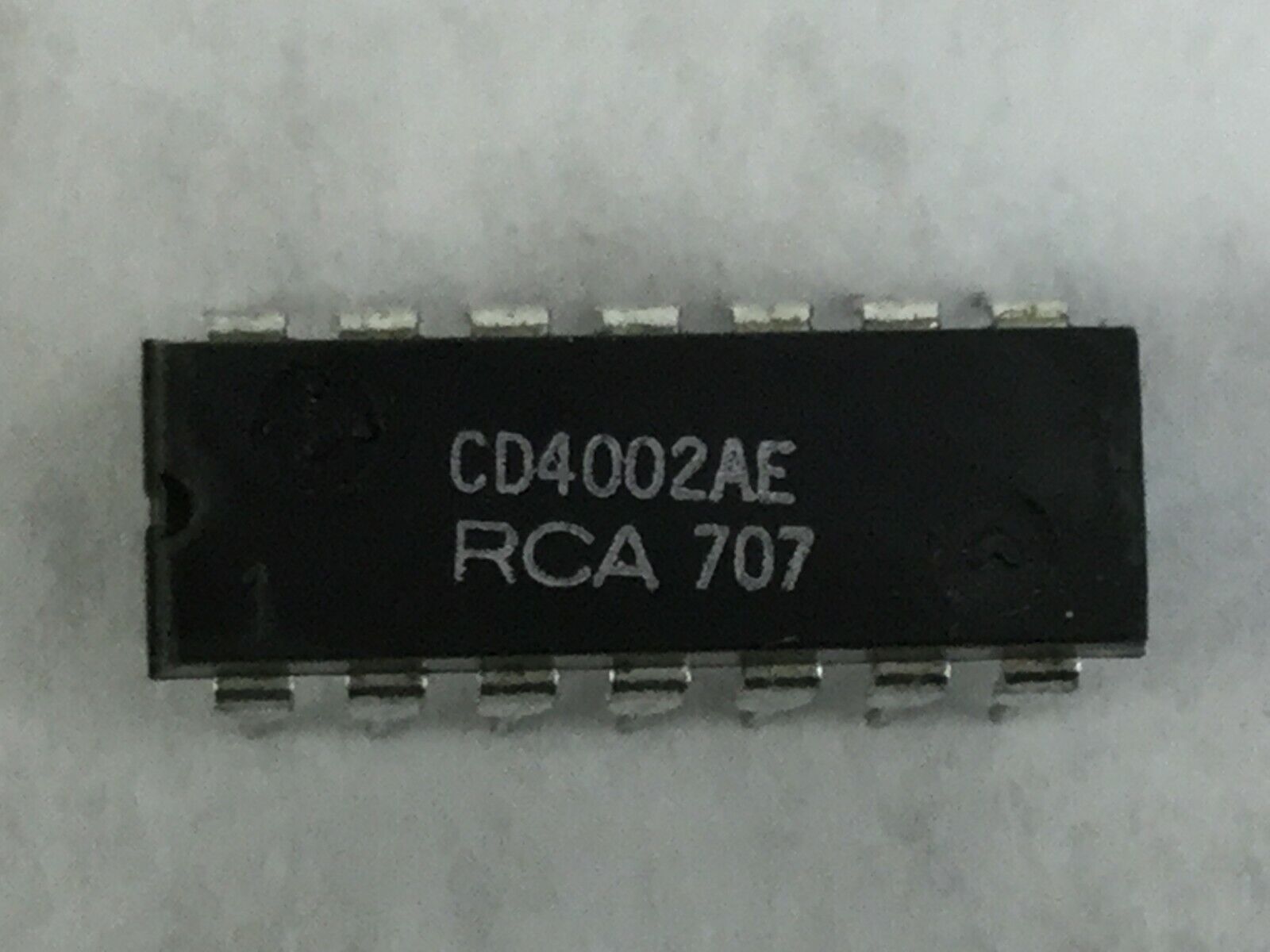 Genuine RCA CD4002AE Integrated Circuit  14 Pin Dip  Lot of 5