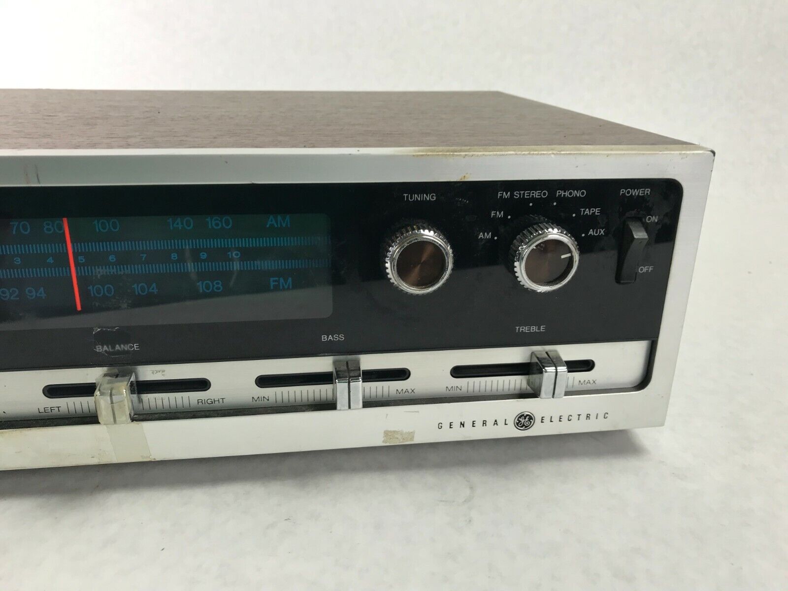 General Electric GE Stereo AM/FM 8 Track Player Music System 9-7201A