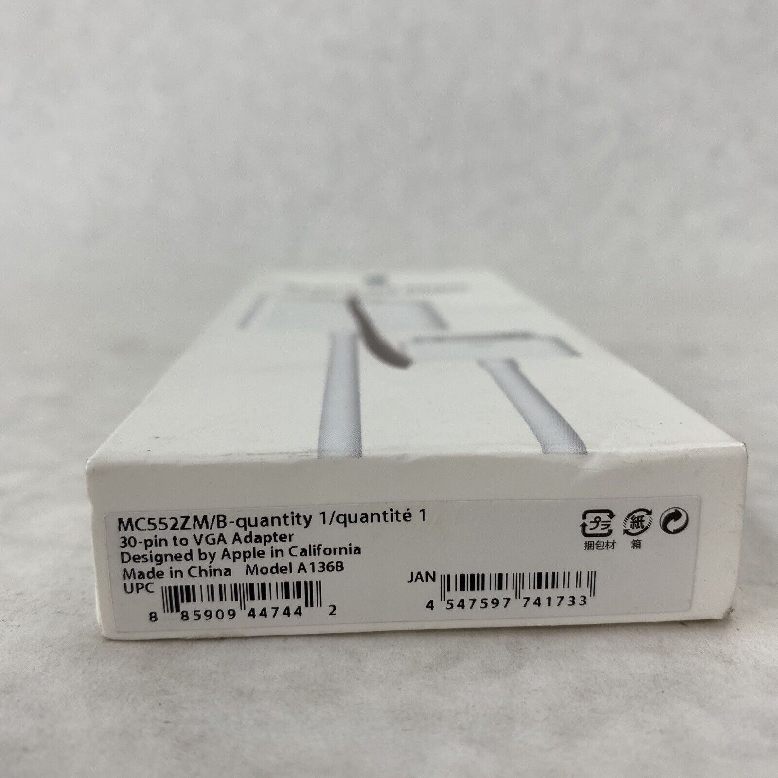 Genuine Apple A1368 MC552ZM/B 30 Pin To VGA Adapter NOS