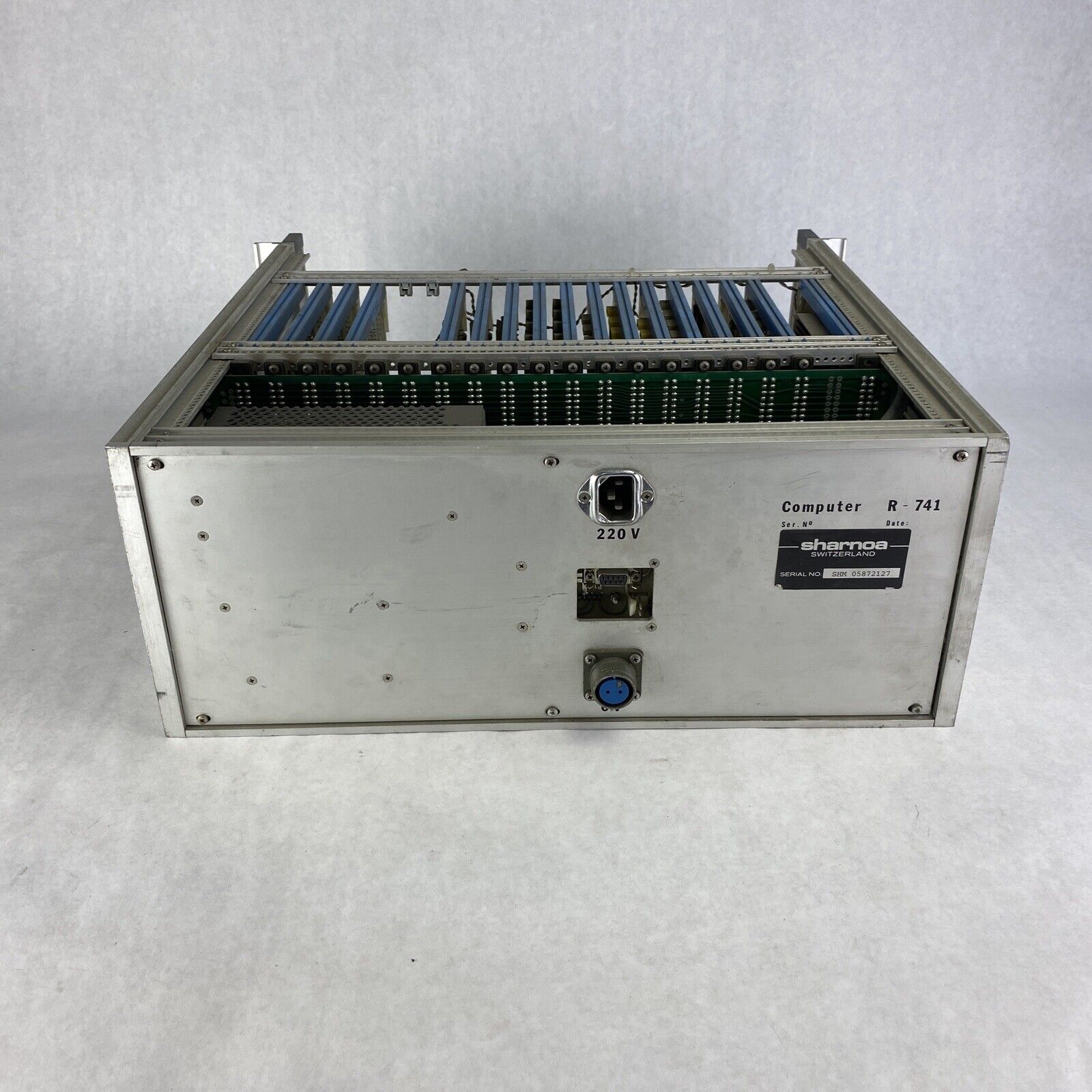 Sharnoa Computer R-741 Rack Mount 220VAC -Parts or Repair