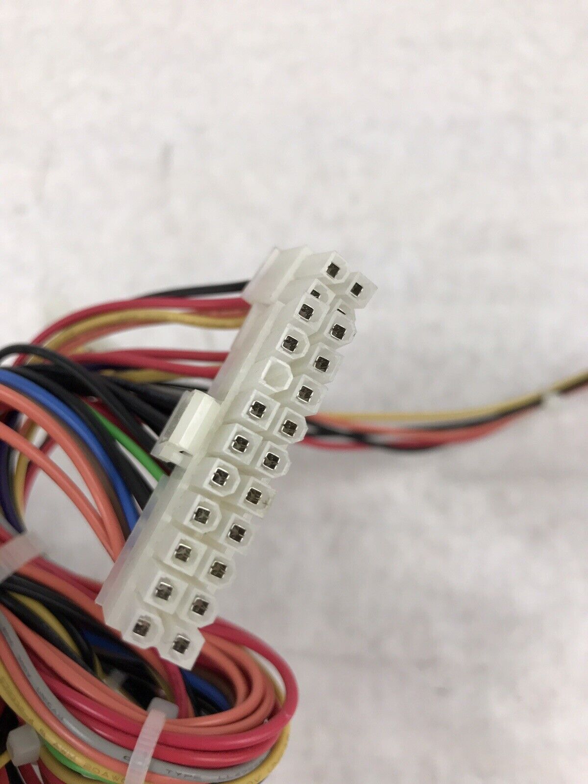 AGI AGI-U350HH 350W 20+4-Pin ATX Desktop Power Supply