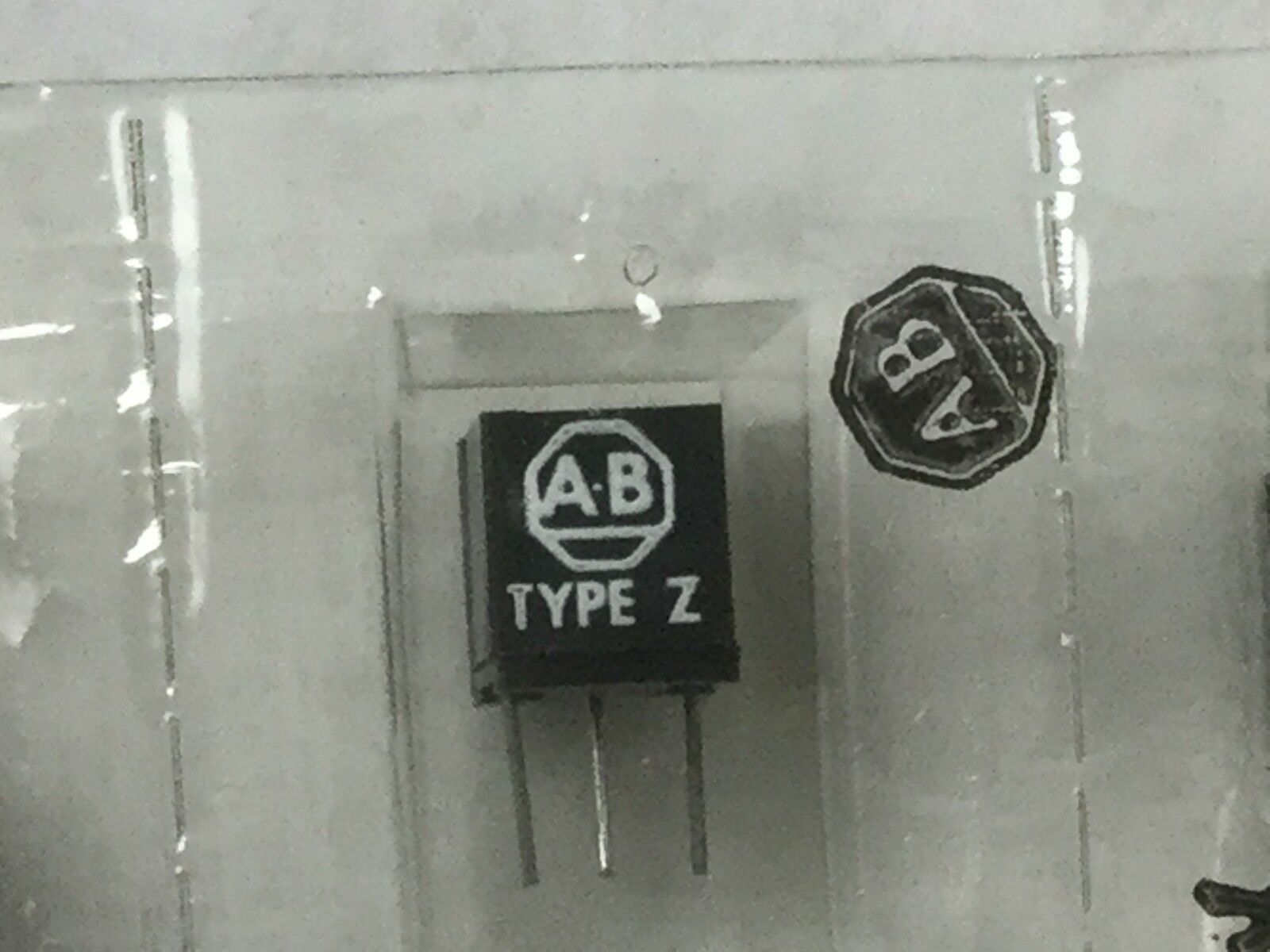 Allen Bradley, Type Z (ZV1021), 1K (Lot of 4)