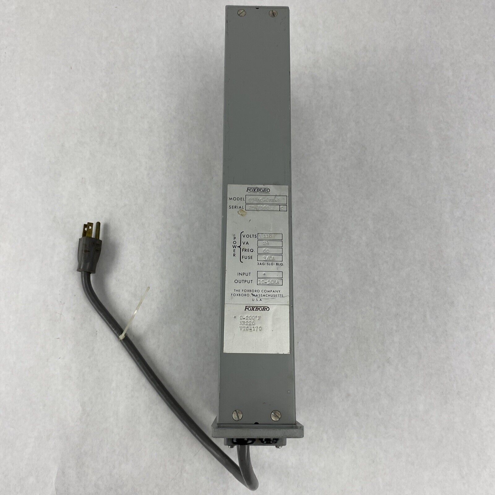 Foxboro 694AC-0AW-6 M/694A Resistance Converter Missing Side Panel