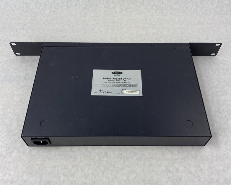 Belkin F5D5141-16 Mountable 16 Port Gigabit Switch w/ Power Cord - Tested