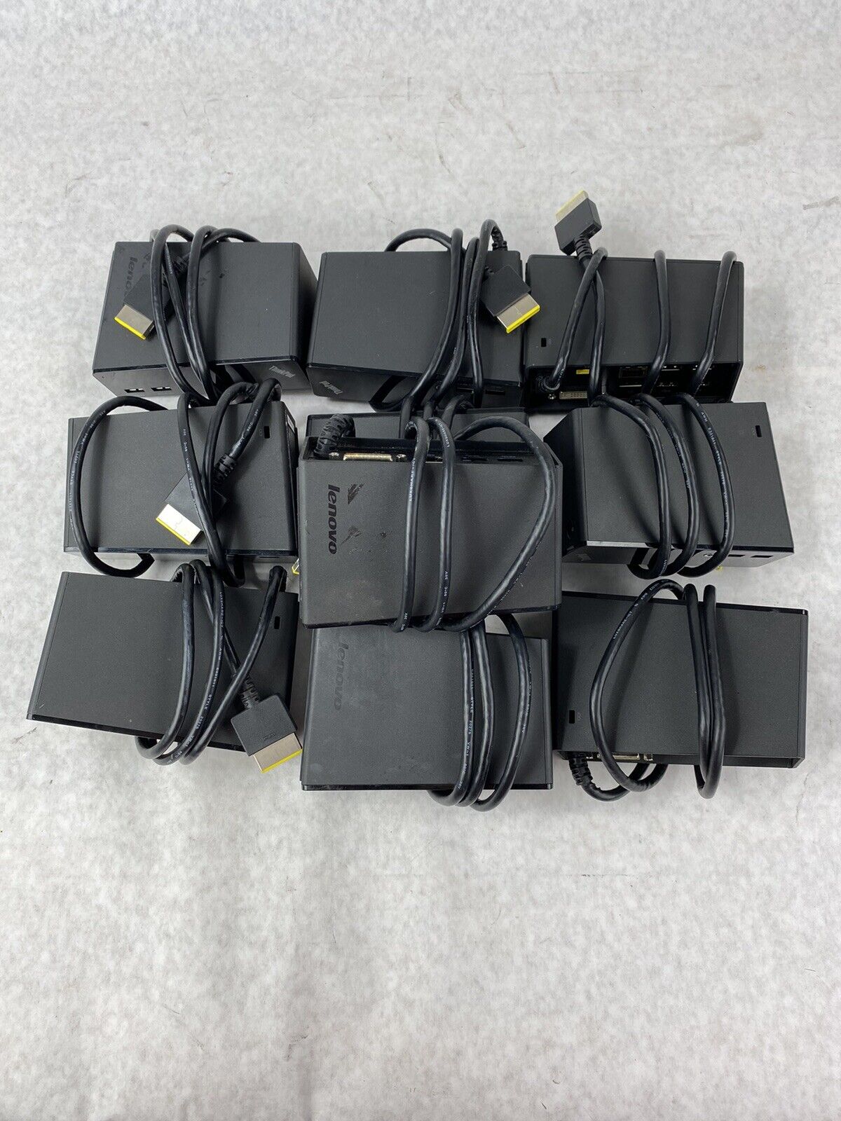 Lot of 10 Lenovo ThinkPad OneLink Docks Model DU9033S1