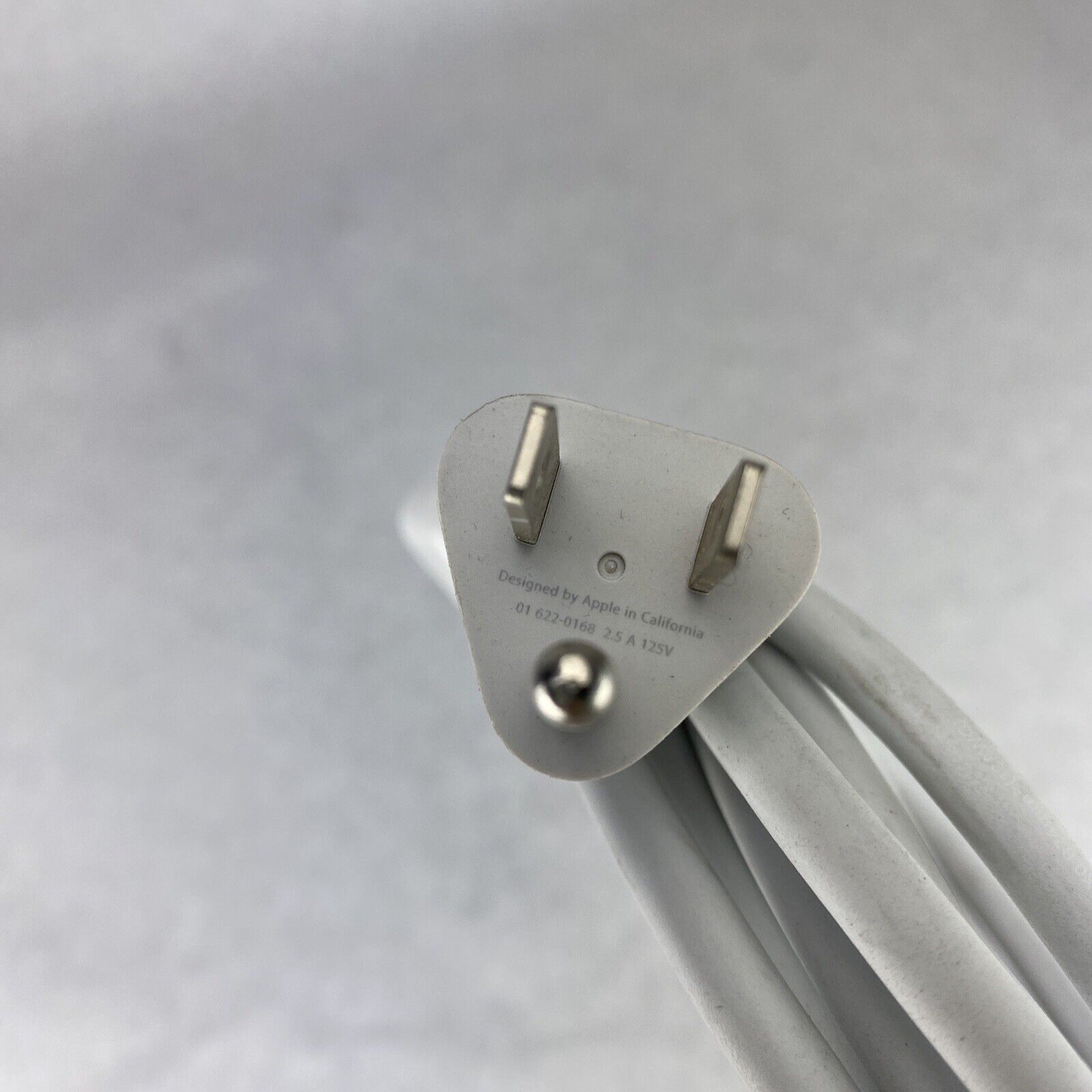 Apple Macbook Charger Volex APC7H Power Cord Charging Extender Cable White