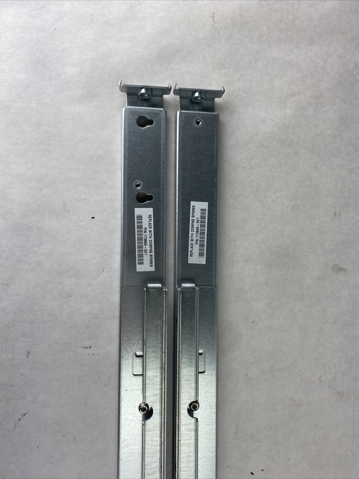 HP 173845-001 Set of Fixed Server Rack Cabinet Rails DL320 DL360