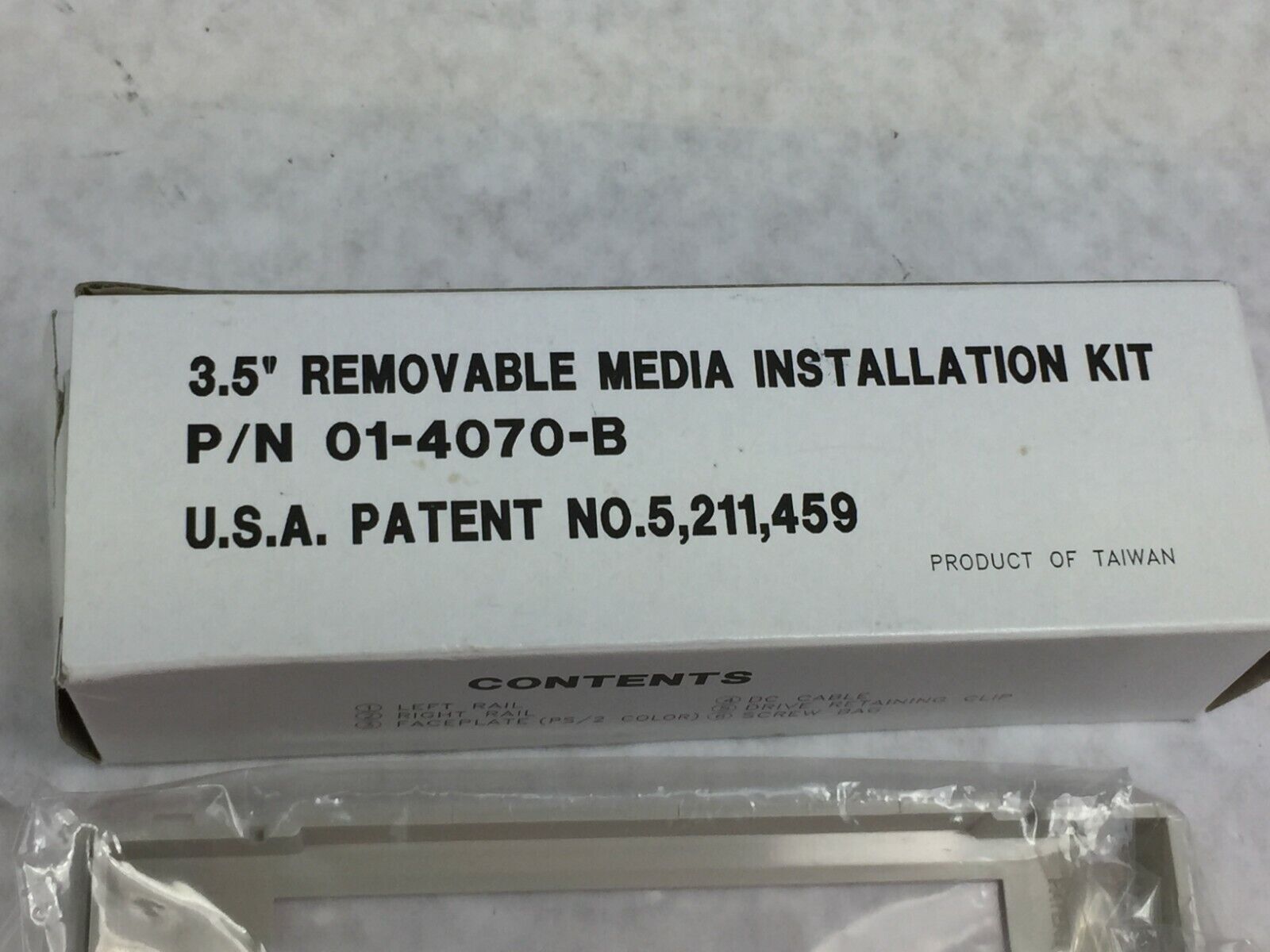 3.5 inch Removable Media Installation Kit 01-4070-B