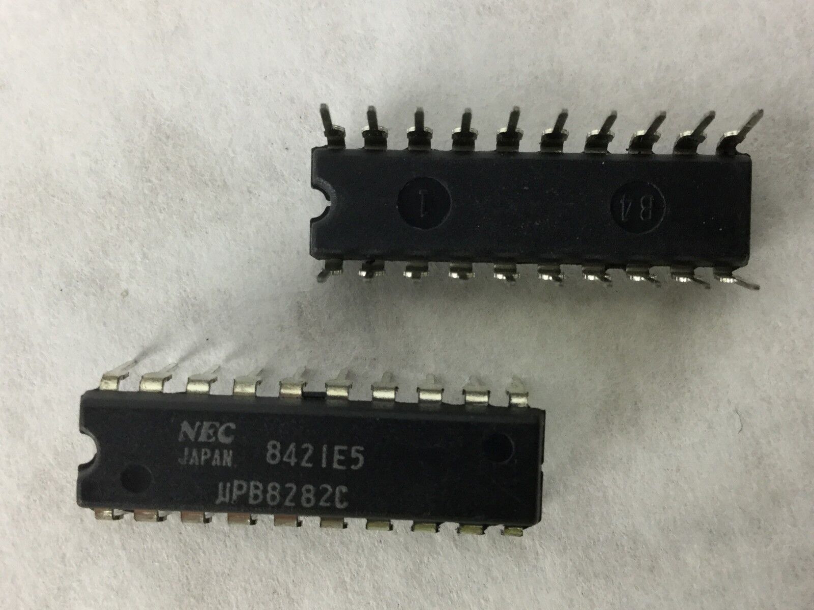 NEC  8421E5 Transistor  20 Pin Dip   Lot of 4  NEW