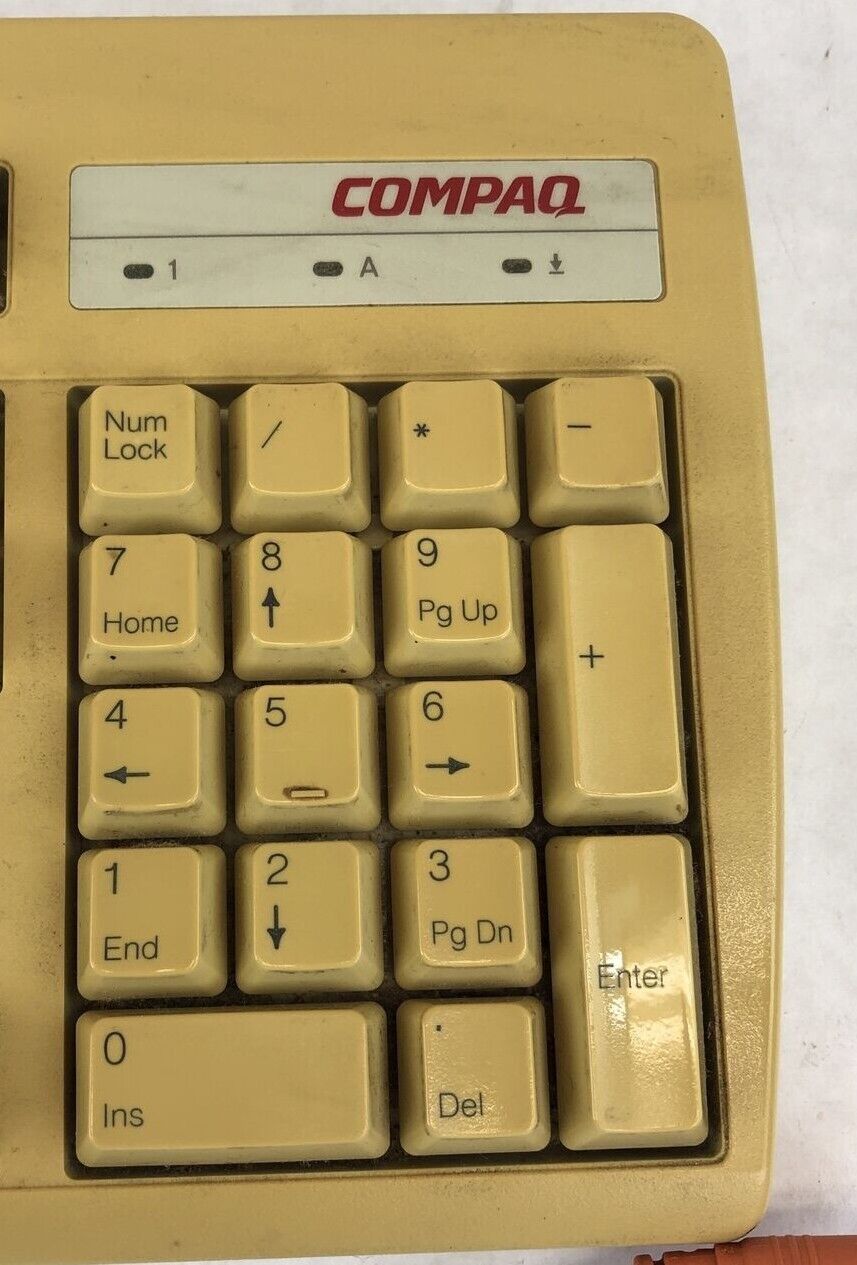 Vintage Compaq 166516-001 Wired Keyboard