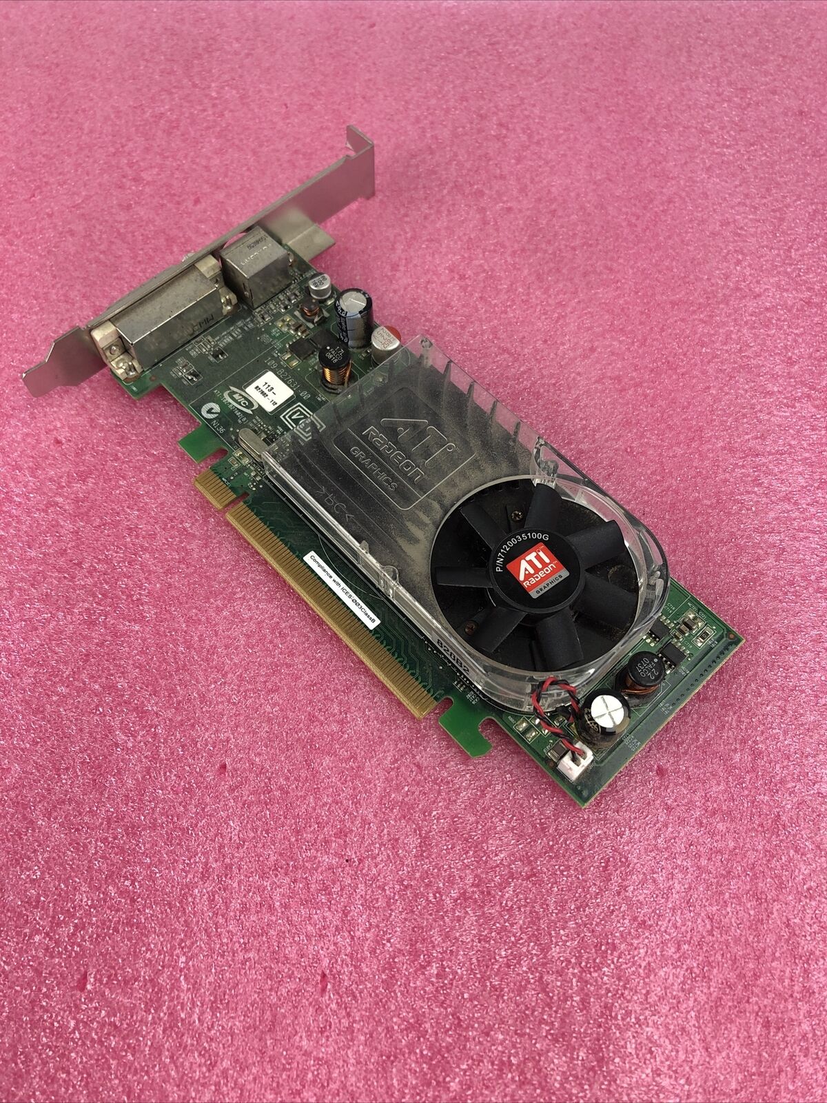 Dell HW916 ATI Radeon HD 2400 XT 256MB PCIE Video Card