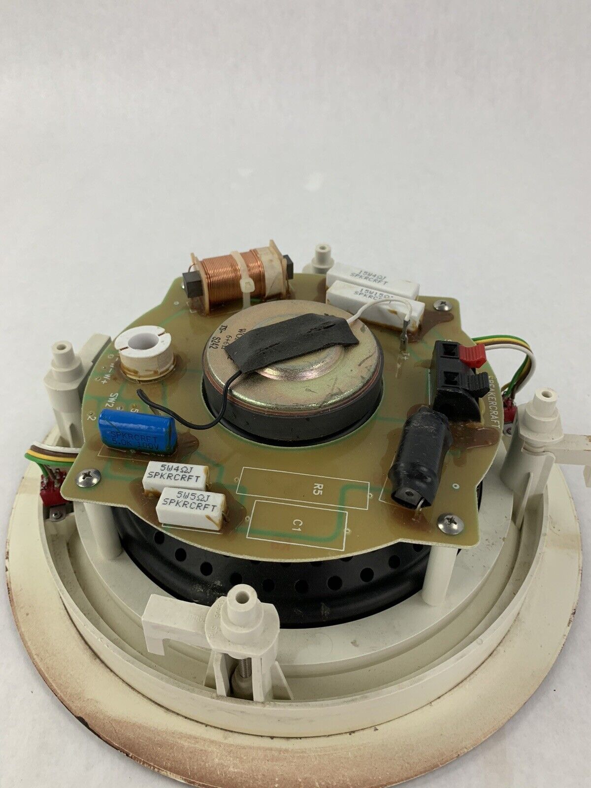 SpeakerCraft Aim Series House Audio  Celling Speaker (working missing base)