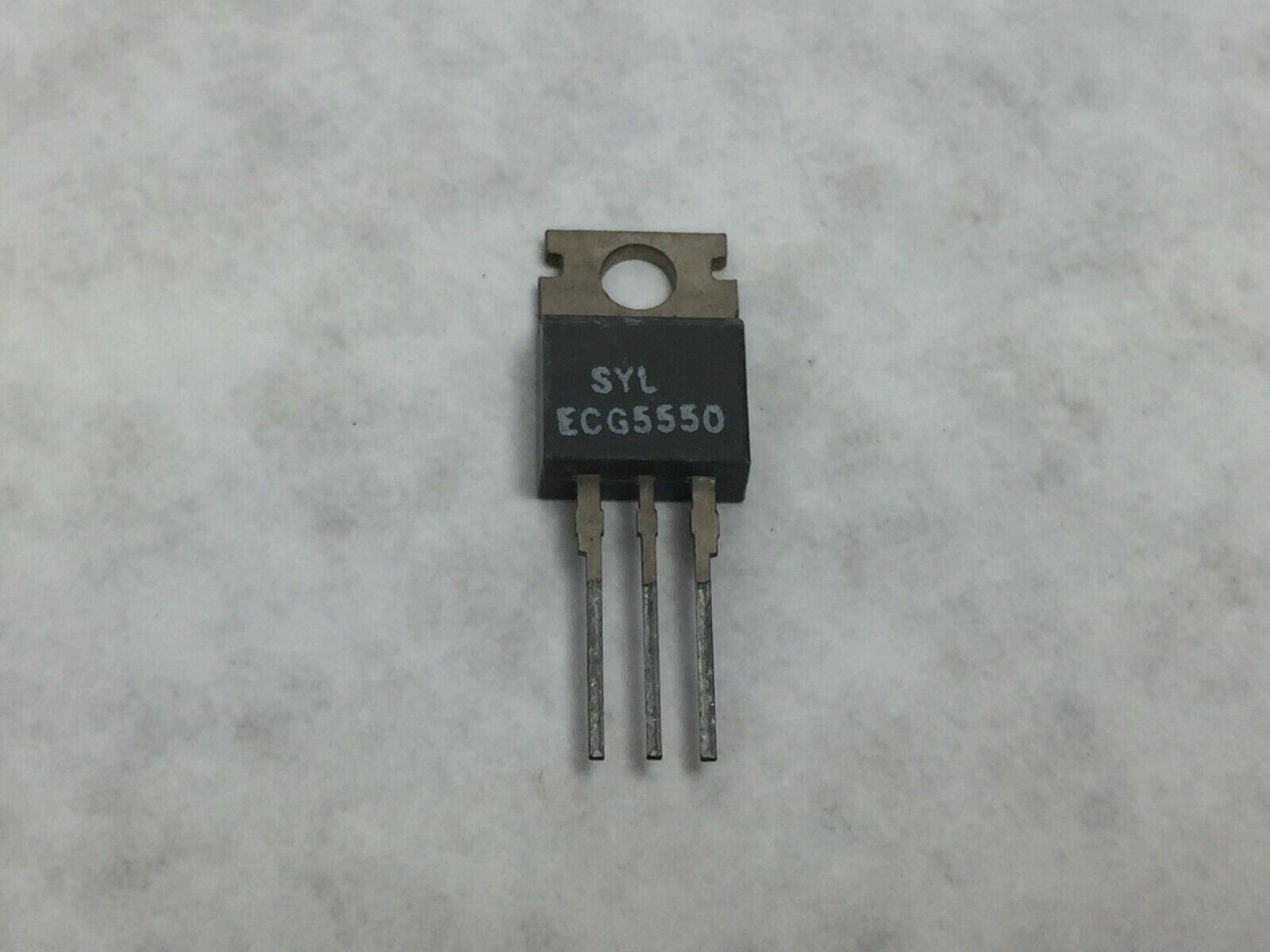Sylvania ECG5550 Integrated Circuit  Lot of 4  NOS