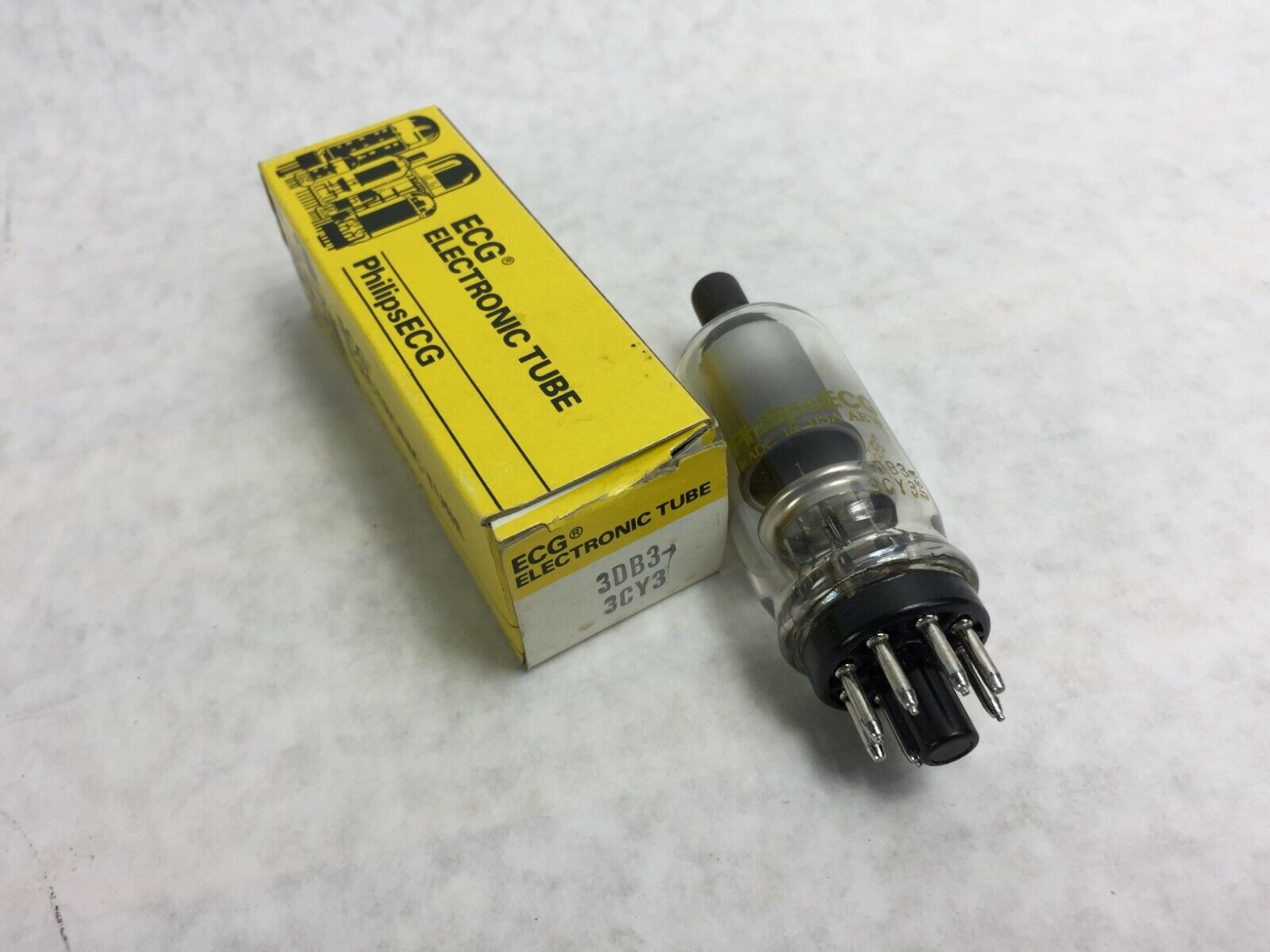 Phillips ECG Electronic Tube 3DB3 / 3CY3