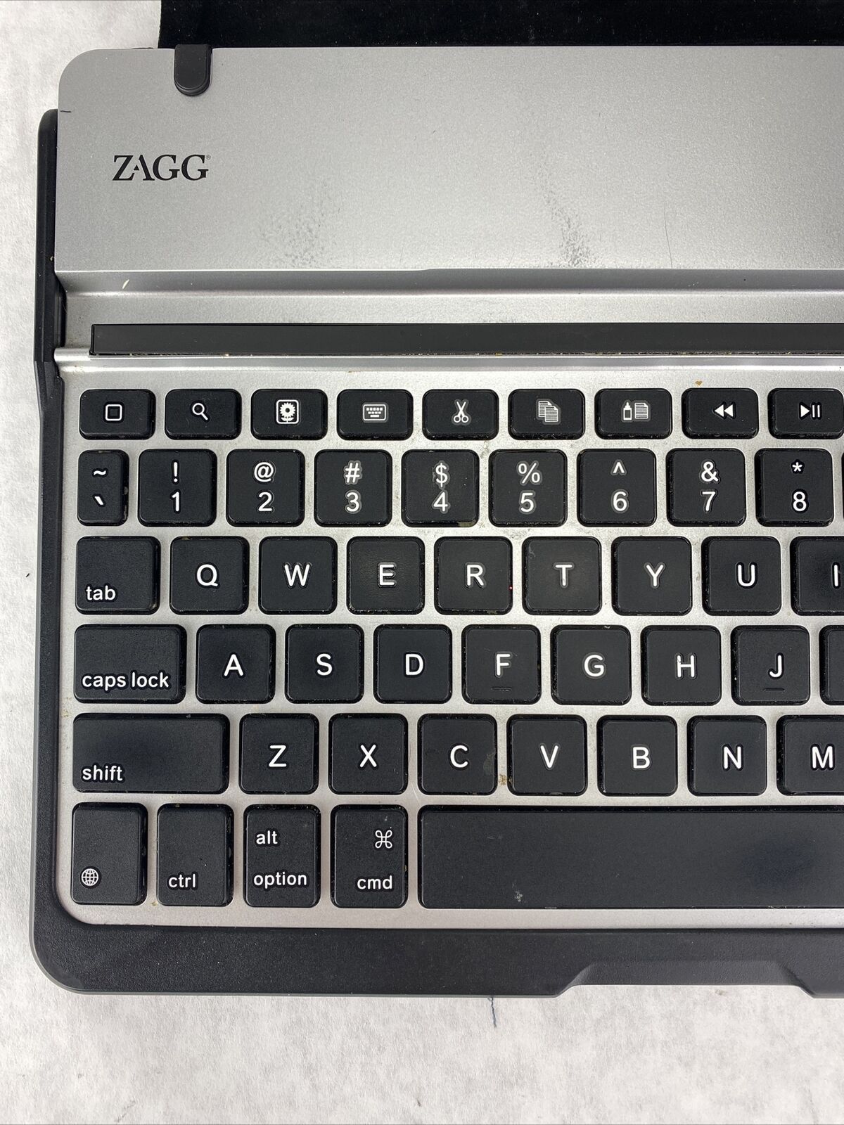 Zagg Folio Bluetooth Keyboard for iPad 2nd/ 3rd/4th Gen Carbon Fiber Black