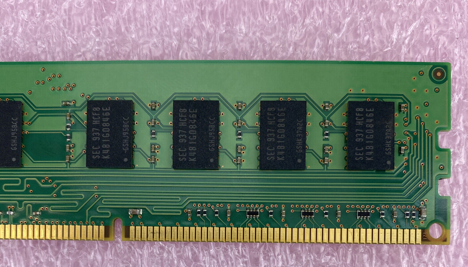 2GB Samsung M378B5673EH1-CF8 PC3-8500u 2Rx8 CL7 1066 MHz DDR3 1.5V Unbuffered