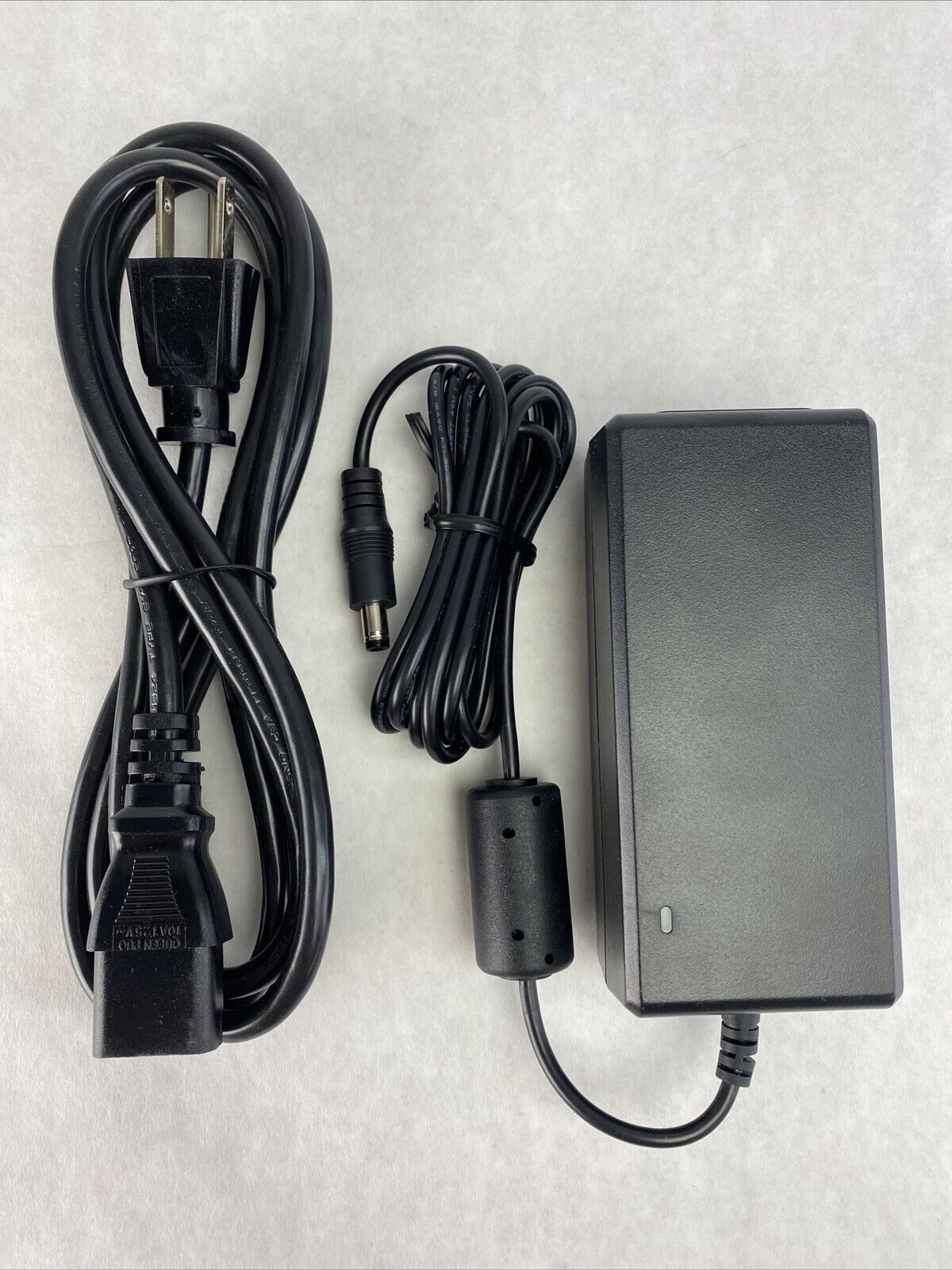 eUrasia STD-1250P 12V 5A AC Adapter 12VDC 12 Volts Charger