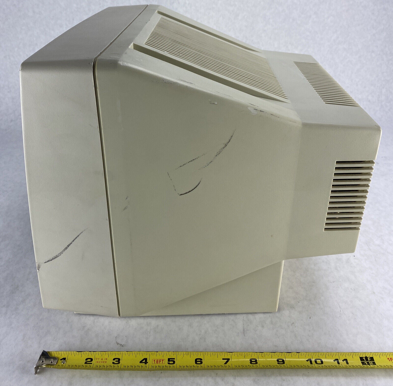 Goldstar MBM-2105G Vintage Monitor for Apple II Atari C64