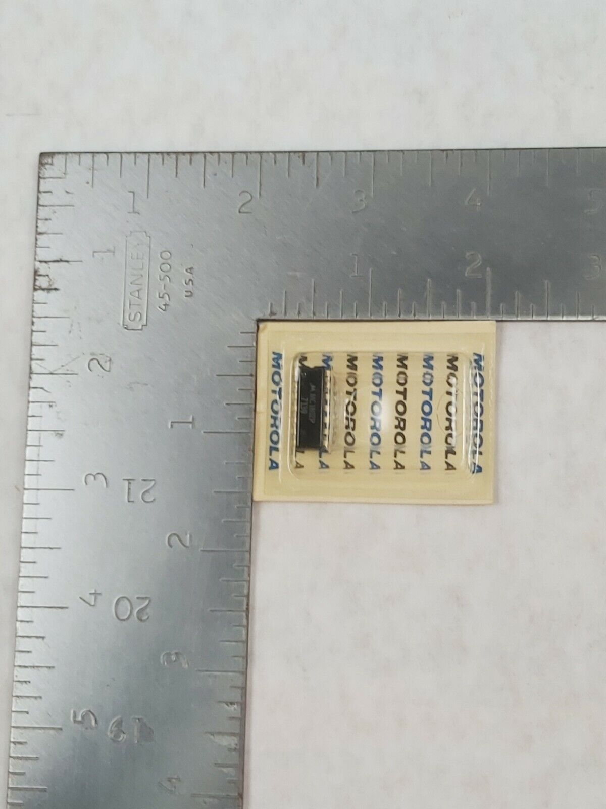 MC1802P Motorola 14-Pin Dip