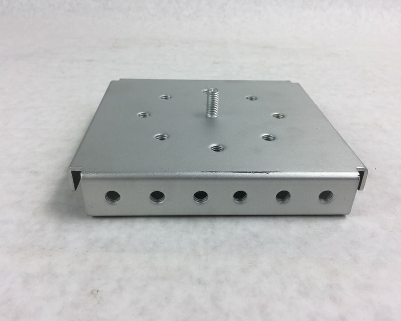 Foxconn 700-23935-01 Mounting Bracket   New