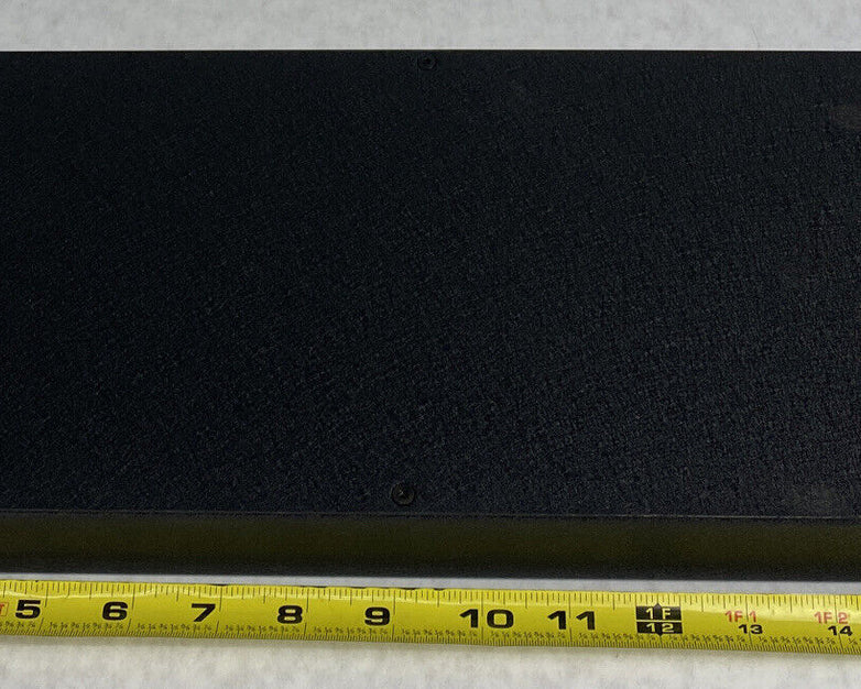 Geist UVHVRN082-002L13C20 Horizontal PDU 100 to 125V 200 to 240V 16/20A