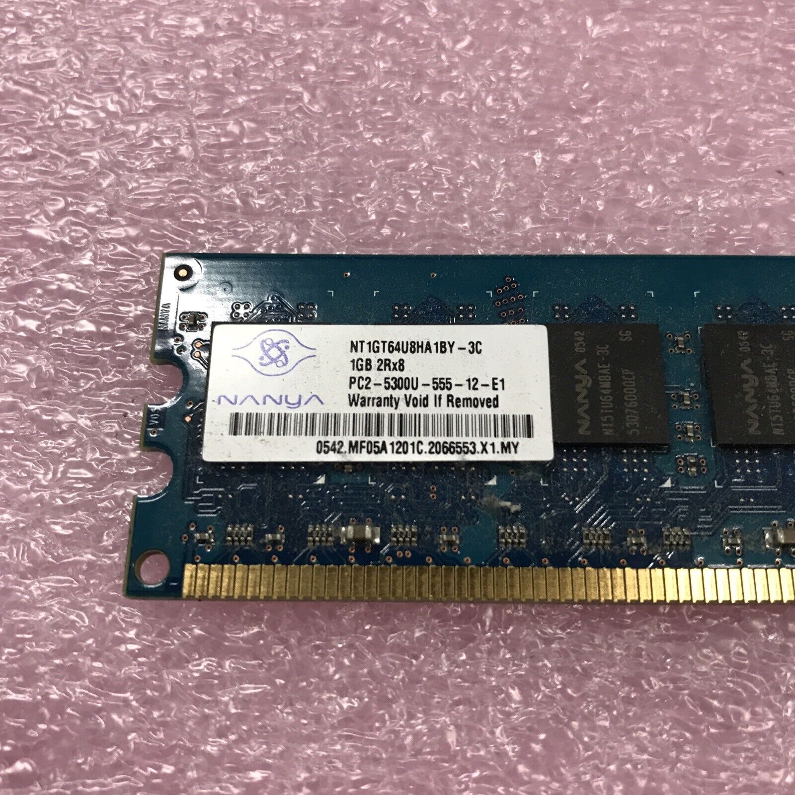 Nanya 2GB Kit 2x1GB PC2-5300U-555-12-E1 Ram NT1GT64U8HA1BY-3C