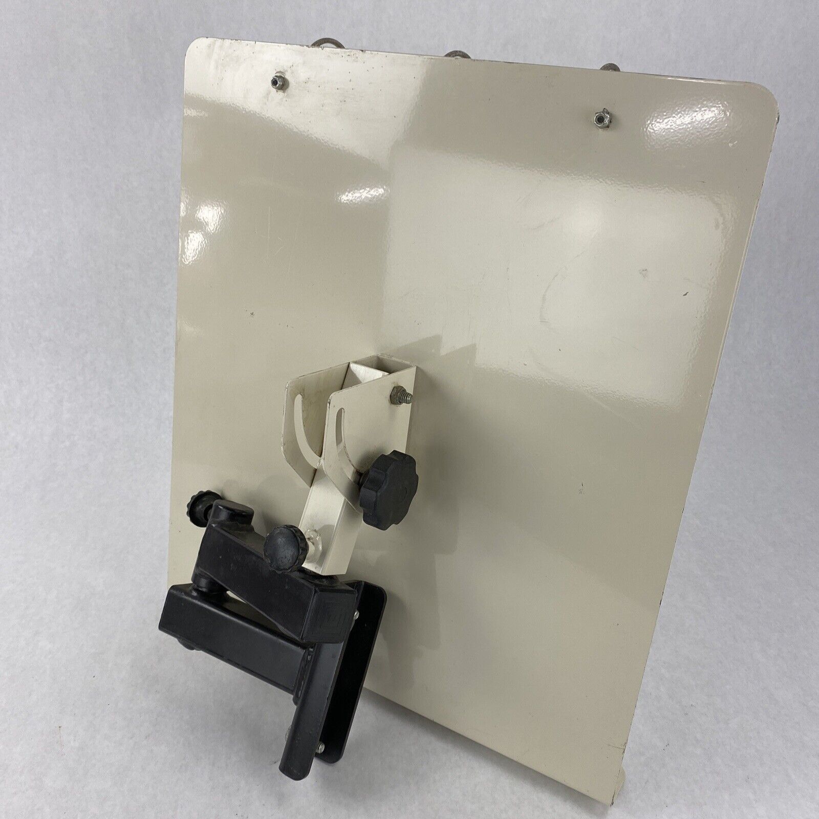 Hubbell Workplace Solutions 19" x 17" Workstation Document Stand with Swingarm