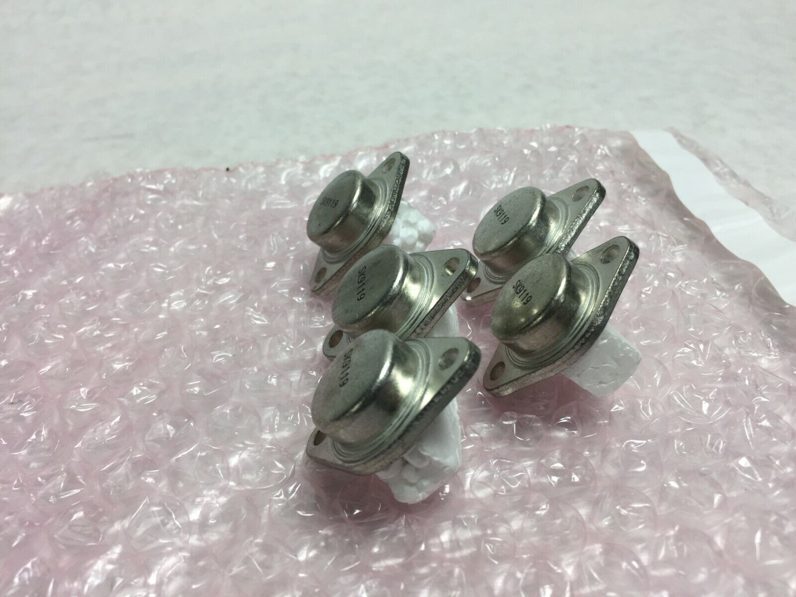 NOS  SK9119 NPN Si Transistors with Integral Damper Diode   Lot of 5