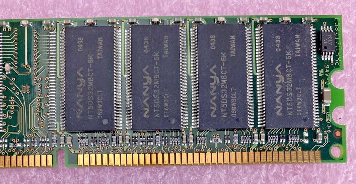 38x256MB Nanya NT256D64S88C0G-6K PC2700U-25330 1Rx8 333MHz CL2.5 184pin 2.5V DDR