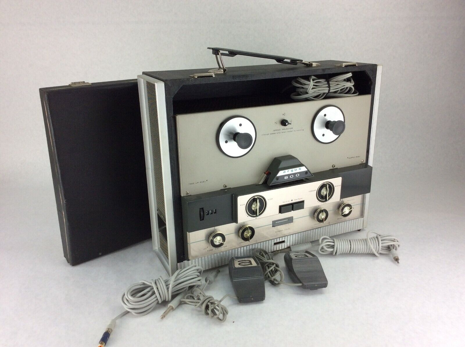 Argus Model 800 Reel to Reel Tape w/ Speakers - No Output