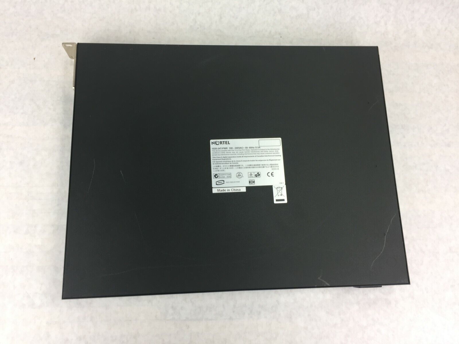 Nortel BES1020-24T-PWR Business Ethernet Switch  Managed   Includes Power Cord