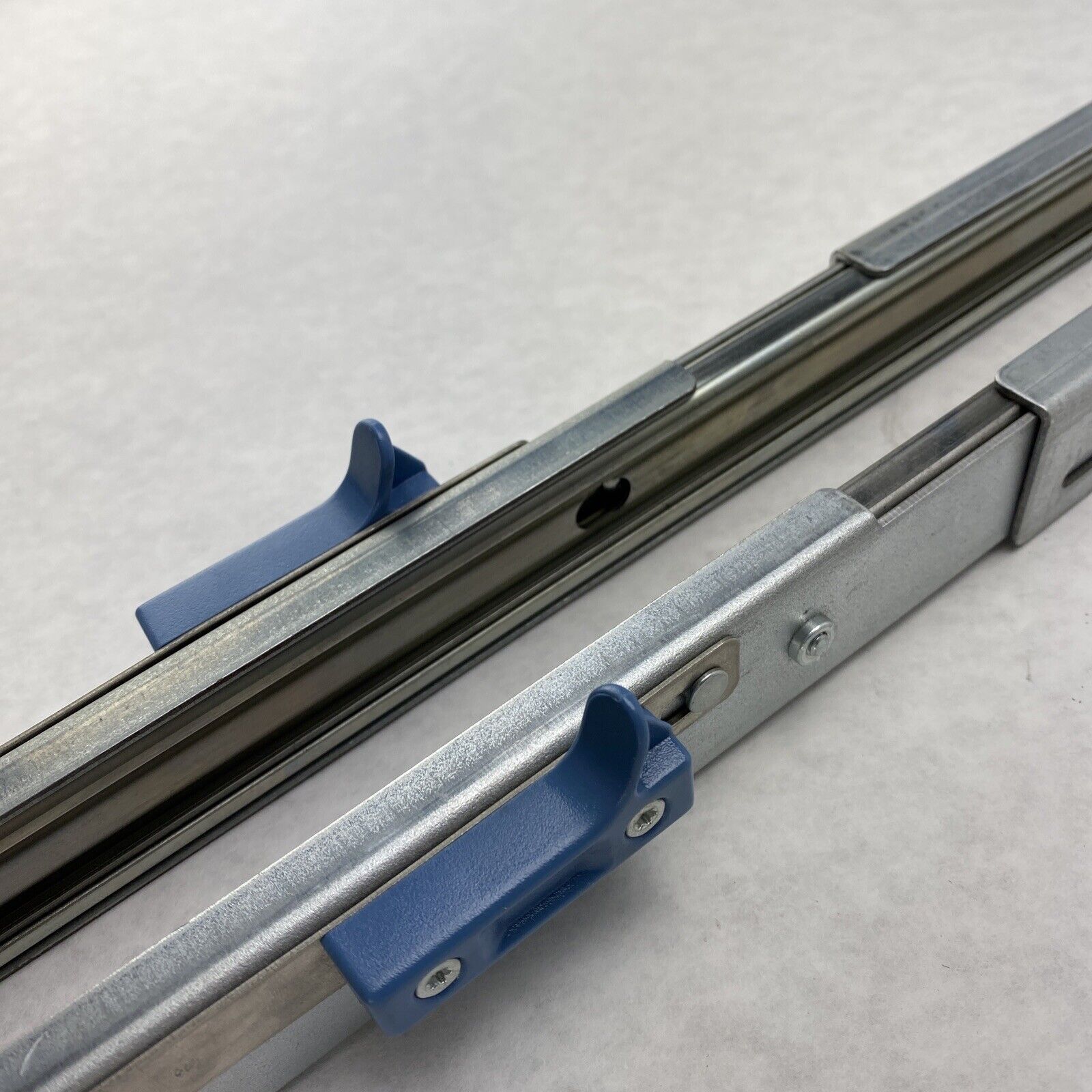 HP 292780-001A + 292779-001A Rack Rail Kit Proliant DL380 G3 DL560 301041-001A